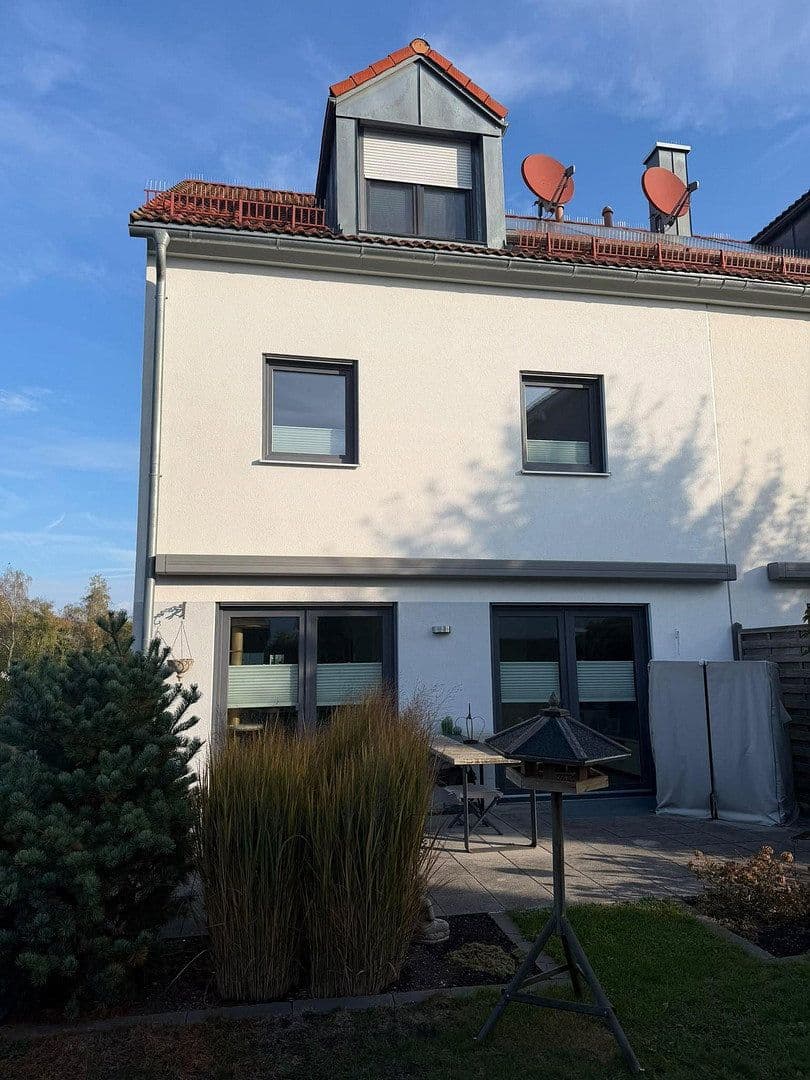 Prodej domu 141 m², pozemek 228 m², Oberschleißheim, Bavorsko Prodej domu 141 m², pozemek 228 m², Oberschleißheim, Bavorsko