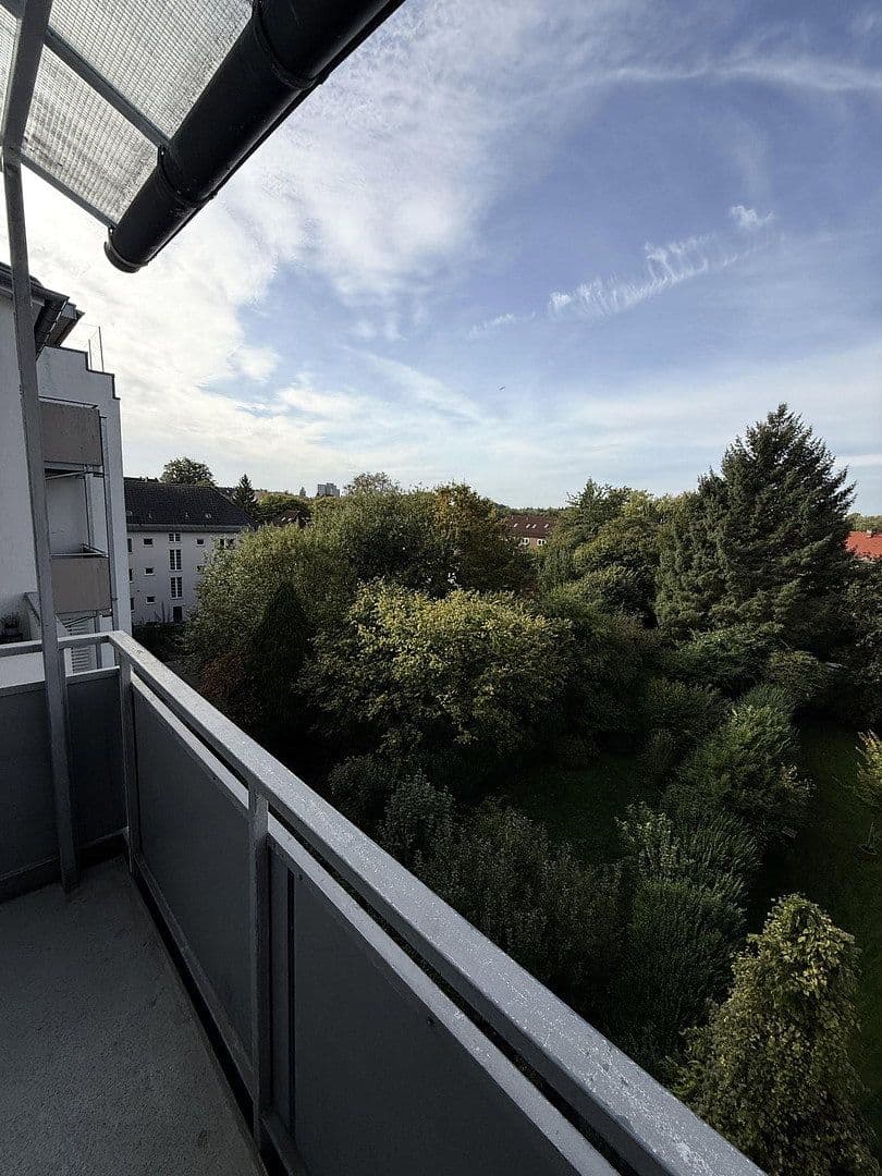 Pronájem bytu 3+1 80 m², Holtenauer Straße 319, Kiel, Šlesvicko-Holštýnsko Pronájem bytu 3+1 80 m², Holtenauer Straße 319, Kiel, Šlesvicko-Holštýnsko