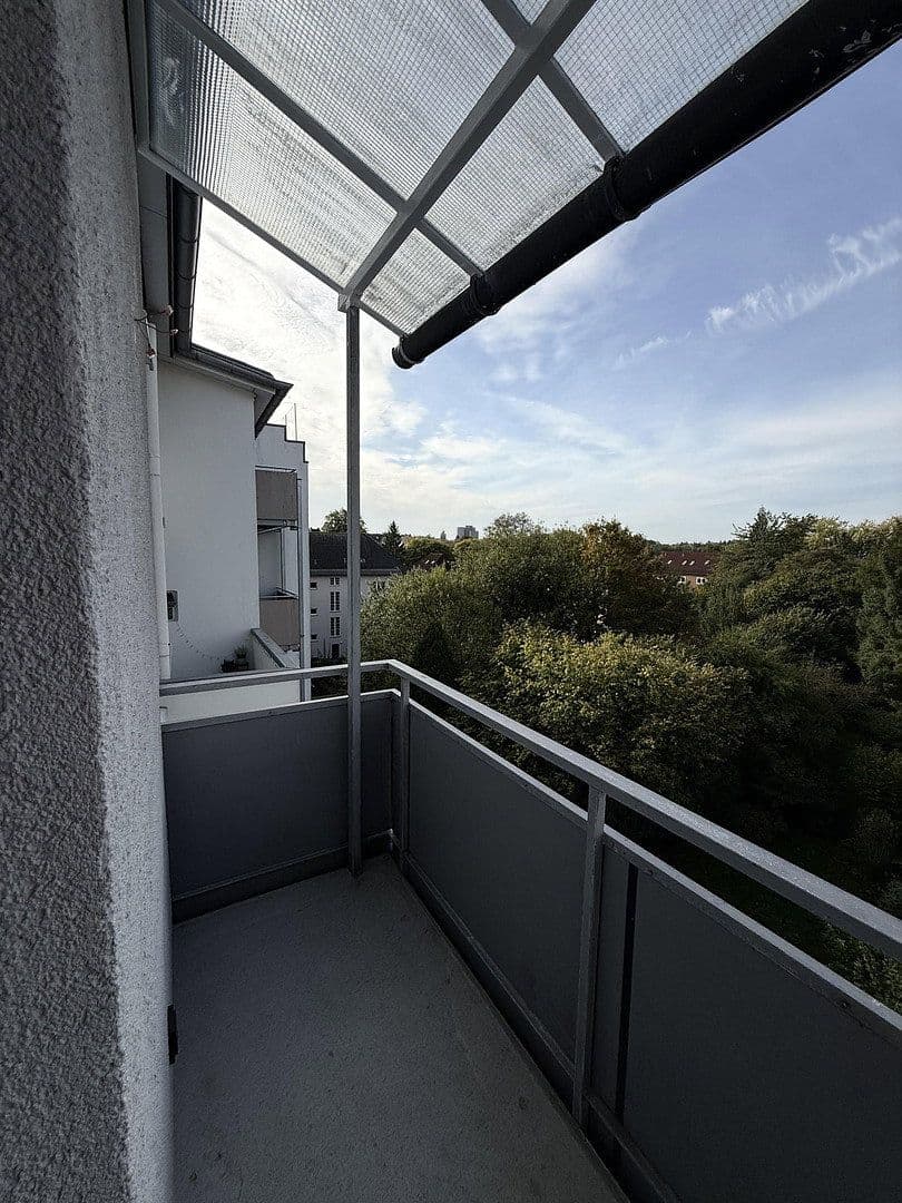 Pronájem bytu 3+1 80 m², Holtenauer Straße 319, Kiel, Šlesvicko-Holštýnsko Pronájem bytu 3+1 80 m², Holtenauer Straße 319, Kiel, Šlesvicko-Holštýnsko