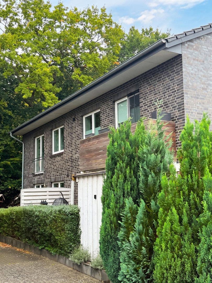 Prodej domu 300 m², pozemek 591 m², Osterrönfeld, Šlesvicko-Holštýnsko Prodej domu 300 m², pozemek 591 m², Osterrönfeld, Šlesvicko-Holštýnsko