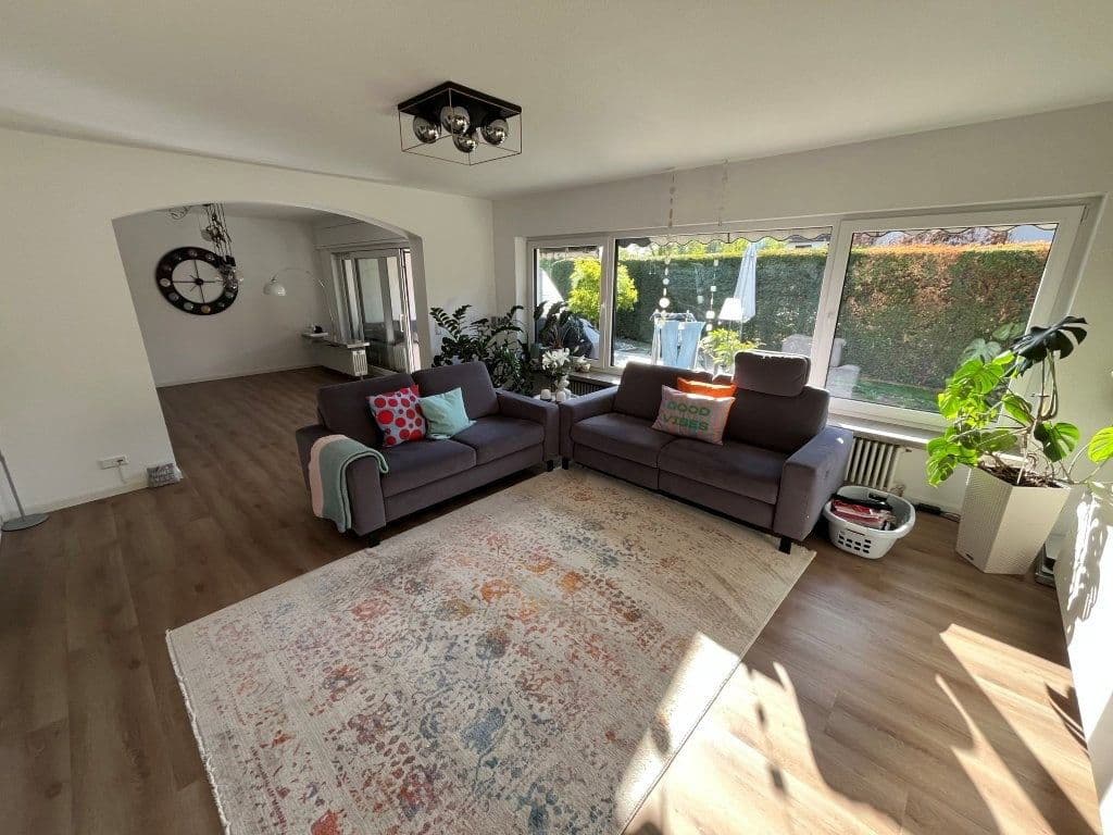 Prodej domu 237 m², pozemek 887 m², Rheinfelden (Baden), Bádensko-Württembersko Prodej domu 237 m², pozemek 887 m², Rheinfelden (Baden), Bádensko-Württembersko
