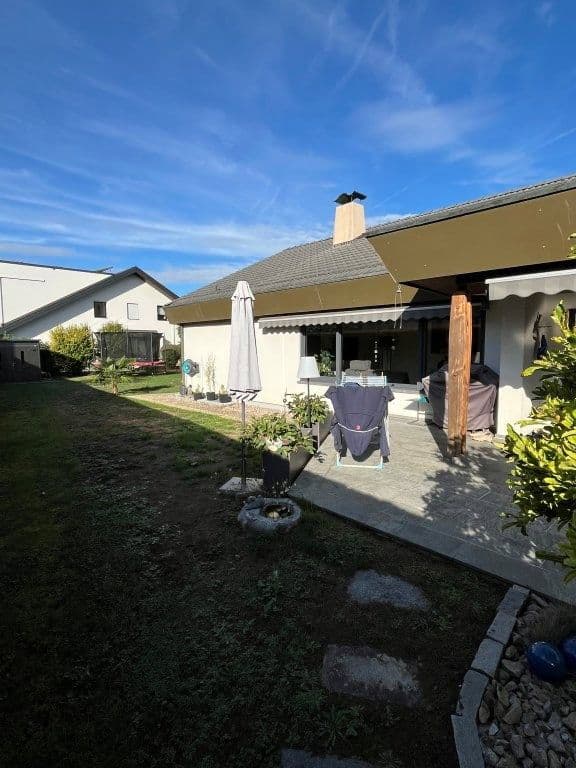 Prodej domu 237 m², pozemek 887 m², Rheinfelden (Baden), Bádensko-Württembersko Prodej domu 237 m², pozemek 887 m², Rheinfelden (Baden), Bádensko-Württembersko