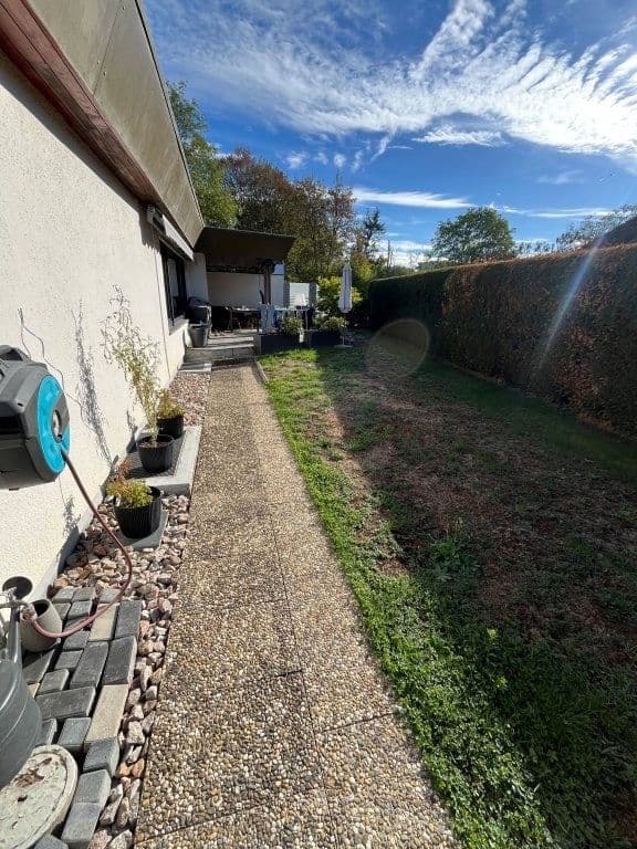 Prodej domu 237 m², pozemek 887 m², Rheinfelden (Baden), Bádensko-Württembersko Prodej domu 237 m², pozemek 887 m², Rheinfelden (Baden), Bádensko-Württembersko