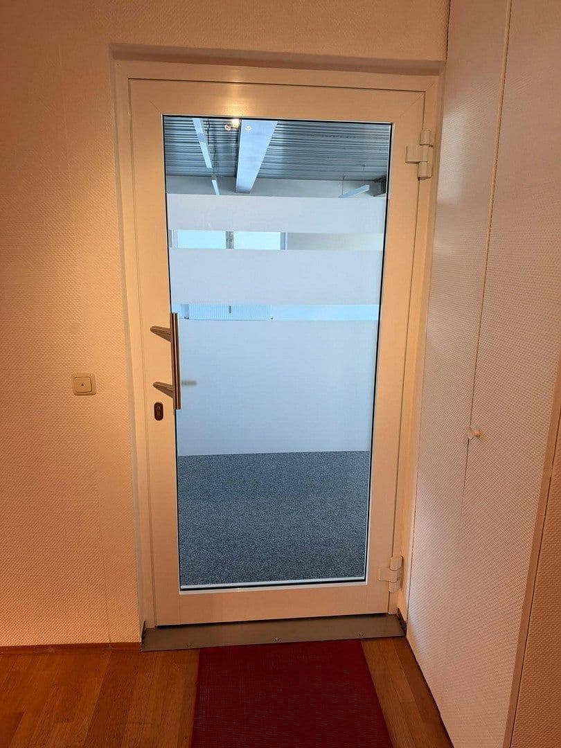 Pronájem kanceláře 133 m², Kirchenstraße 2, Feldkirchen, Bavorsko Pronájem kanceláře 133 m², Kirchenstraße 2, Feldkirchen, Bavorsko