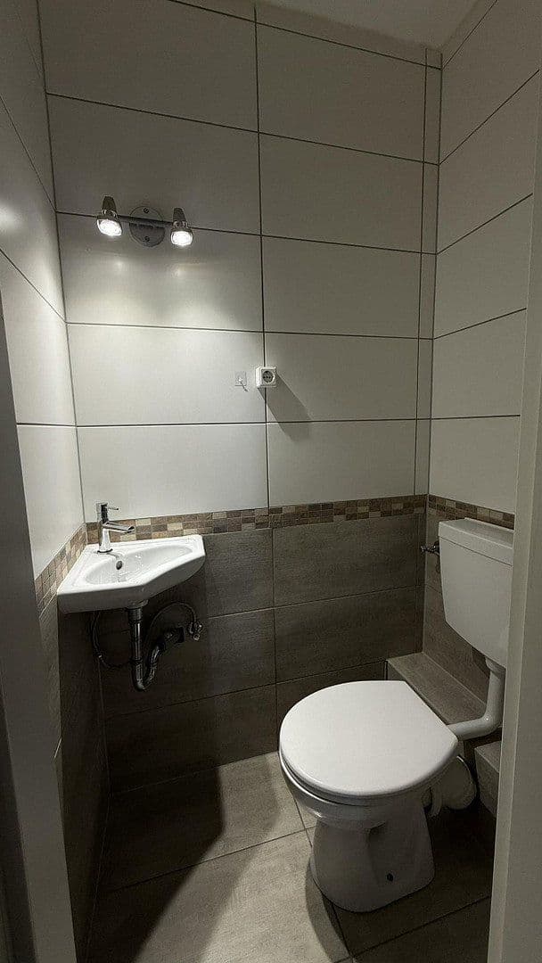 Prodej bytu 2+1 54 m², Liebigstraße 30, Offenbach am Main, Hessen Prodej bytu 2+1 54 m², Liebigstraße 30, Offenbach am Main, Hessen