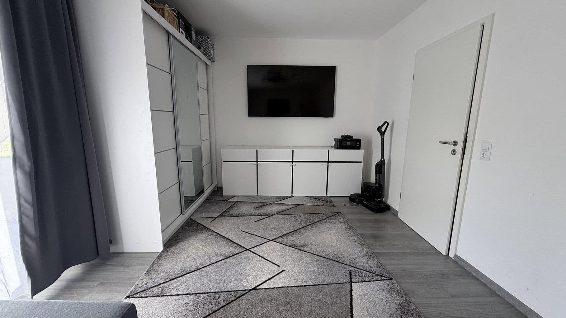 Prodej bytu 2+1 54 m², Liebigstraße 30, Offenbach am Main, Hessen Prodej bytu 2+1 54 m², Liebigstraße 30, Offenbach am Main, Hessen