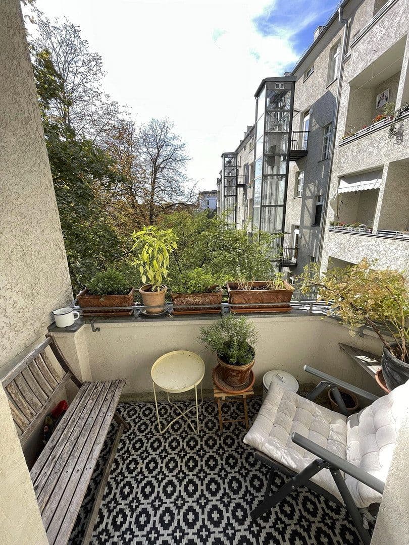 Prodej bytu 4+1 89 m², Wichertstrasse 21, Berlin, Berlín Prodej bytu 4+1 89 m², Wichertstrasse 21, Berlin, Berlín