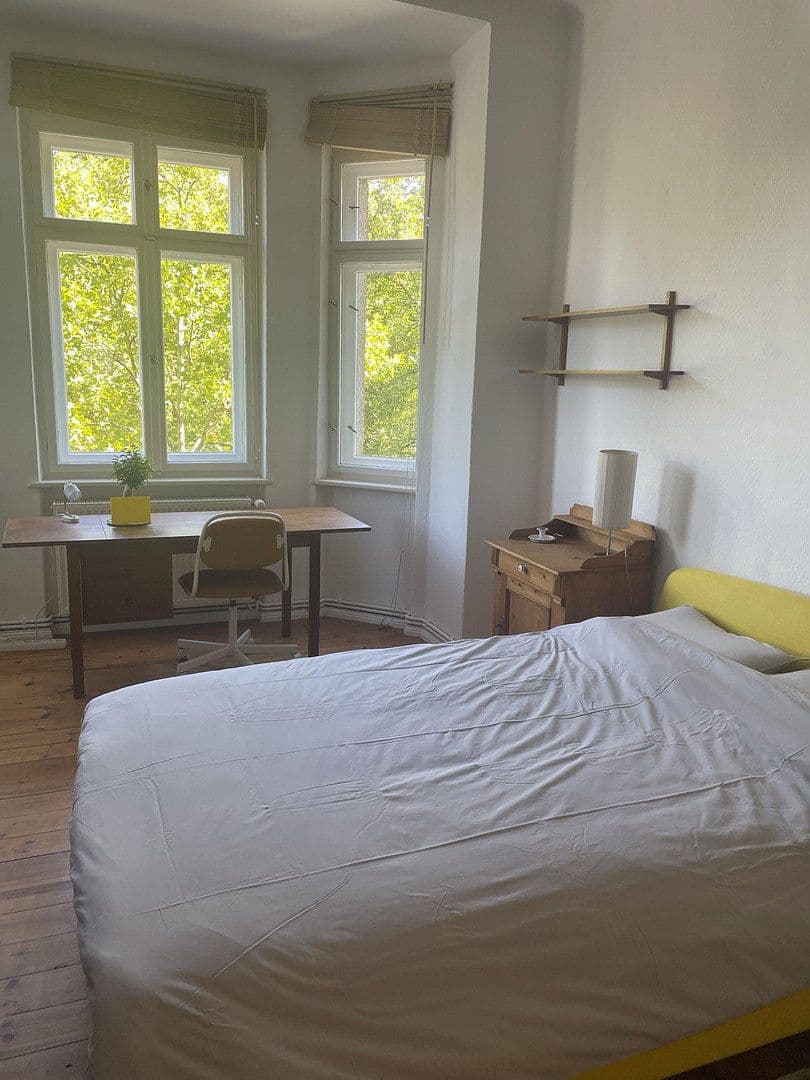 Prodej bytu 4+1 89 m², Wichertstrasse 21, Berlin, Berlín Prodej bytu 4+1 89 m², Wichertstrasse 21, Berlin, Berlín