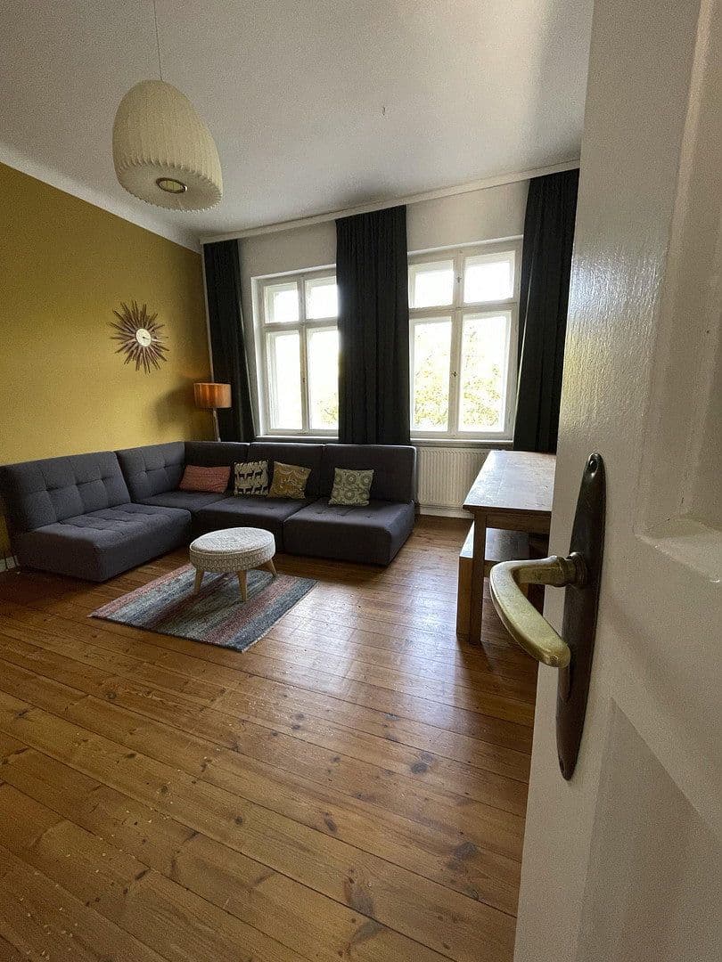 Prodej bytu 4+1 89 m², Wichertstrasse 21, Berlin, Berlín Prodej bytu 4+1 89 m², Wichertstrasse 21, Berlin, Berlín
