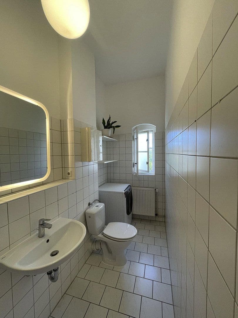 Prodej bytu 4+1 89 m², Wichertstrasse 21, Berlin, Berlín Prodej bytu 4+1 89 m², Wichertstrasse 21, Berlin, Berlín