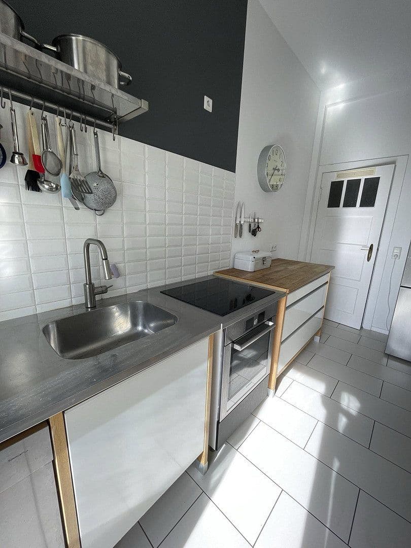 Prodej bytu 4+1 89 m², Wichertstrasse 21, Berlin, Berlín Prodej bytu 4+1 89 m², Wichertstrasse 21, Berlin, Berlín