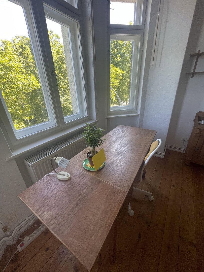 Prodej bytu 4+1 89 m², Wichertstrasse 21, Berlin, Berlín Prodej bytu 4+1 89 m², Wichertstrasse 21, Berlin, Berlín