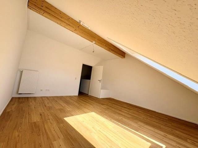 Pronájem domu 145 m², pozemek 115 m², Stein, Bavorsko Pronájem domu 145 m², pozemek 115 m², Stein, Bavorsko