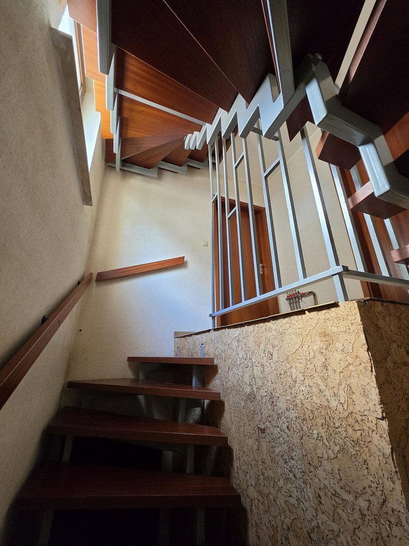 Prodej domu 134 m², pozemek 213 m², Bergisch Gladbach, Severní Porýní-Vestfálsko Prodej domu 134 m², pozemek 213 m², Bergisch Gladbach, Severní Porýní-Vestfálsko