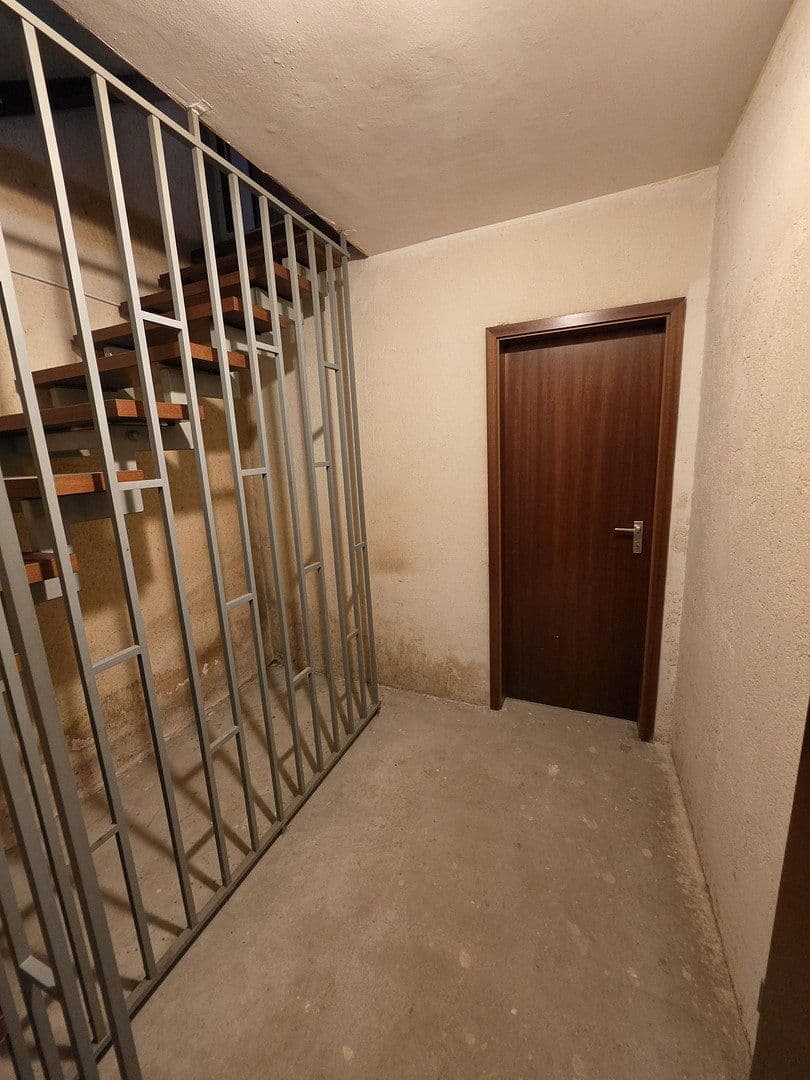 Prodej domu 134 m², pozemek 213 m², Bergisch Gladbach, Severní Porýní-Vestfálsko Prodej domu 134 m², pozemek 213 m², Bergisch Gladbach, Severní Porýní-Vestfálsko