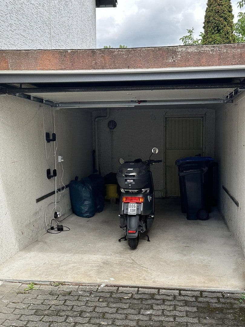Prodej domu 134 m², pozemek 213 m², Bergisch Gladbach, Severní Porýní-Vestfálsko Prodej domu 134 m², pozemek 213 m², Bergisch Gladbach, Severní Porýní-Vestfálsko
