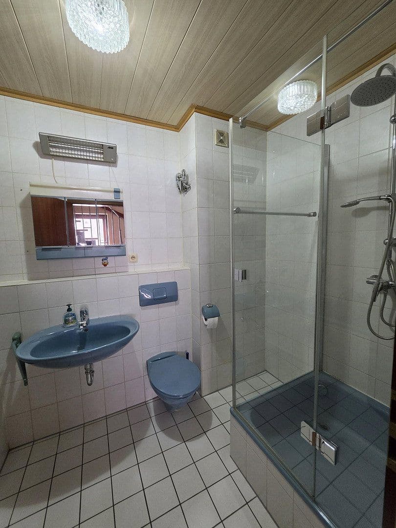 Prodej domu 134 m², pozemek 213 m², Bergisch Gladbach, Severní Porýní-Vestfálsko Prodej domu 134 m², pozemek 213 m², Bergisch Gladbach, Severní Porýní-Vestfálsko