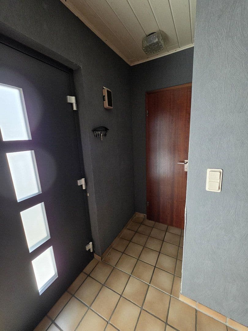 Prodej domu 134 m², pozemek 213 m², Bergisch Gladbach, Severní Porýní-Vestfálsko Prodej domu 134 m², pozemek 213 m², Bergisch Gladbach, Severní Porýní-Vestfálsko