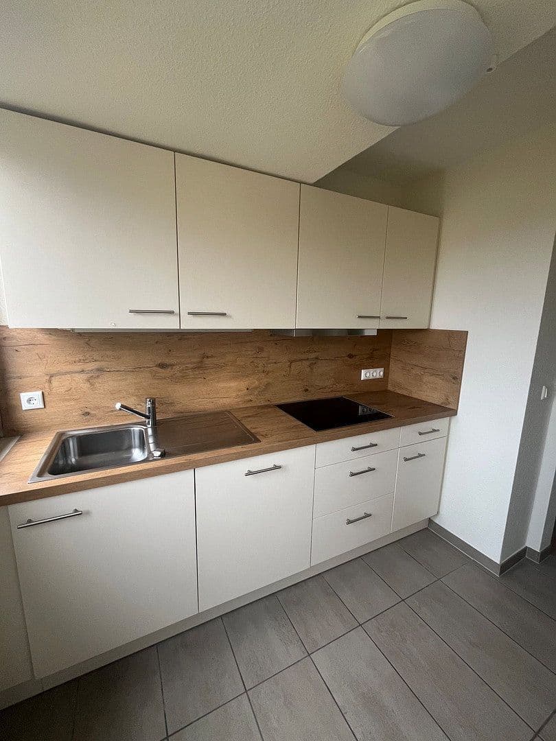 Pronájem bytu 2+1 54 m², Andernach, Porýní-Falc Pronájem bytu 2+1 54 m², Andernach, Porýní-Falc