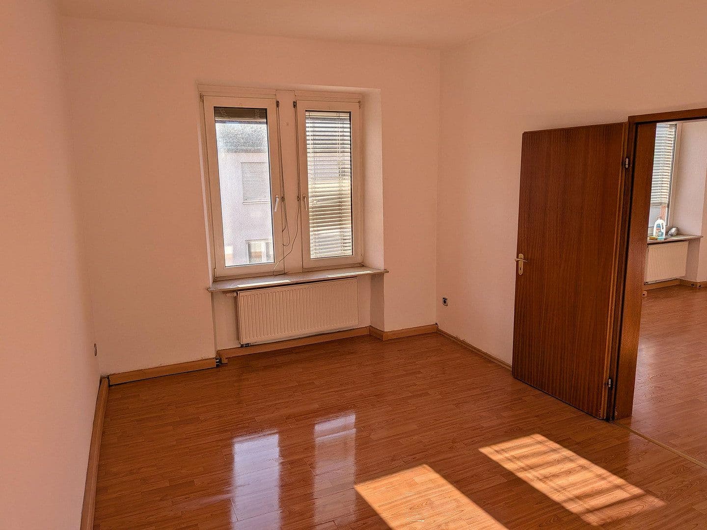 Pronájem bytu 4+1 110 m², Zweibrücker Str. 18, Pirmasens, Porýní-Falc Pronájem bytu 4+1 110 m², Zweibrücker Str. 18, Pirmasens, Porýní-Falc