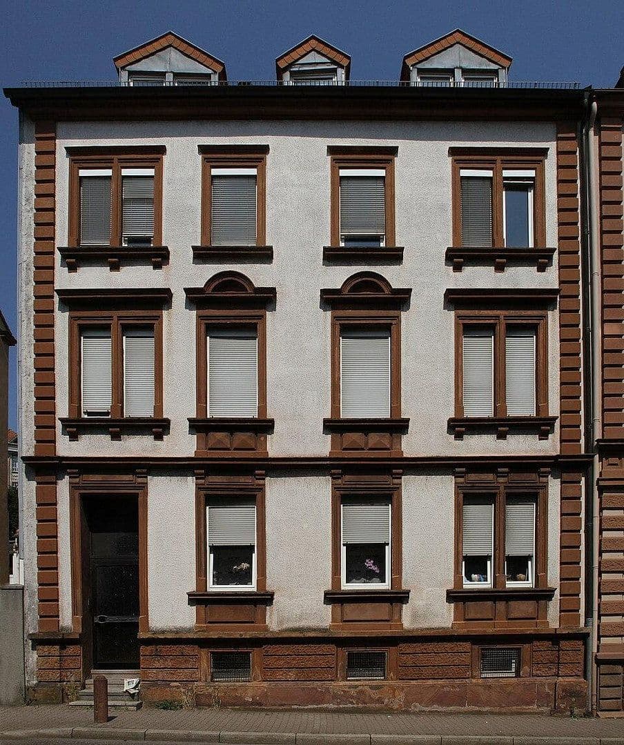 Pronájem bytu 4+1 110 m², Zweibrücker Str. 18, Pirmasens, Porýní-Falc Pronájem bytu 4+1 110 m², Zweibrücker Str. 18, Pirmasens, Porýní-Falc
