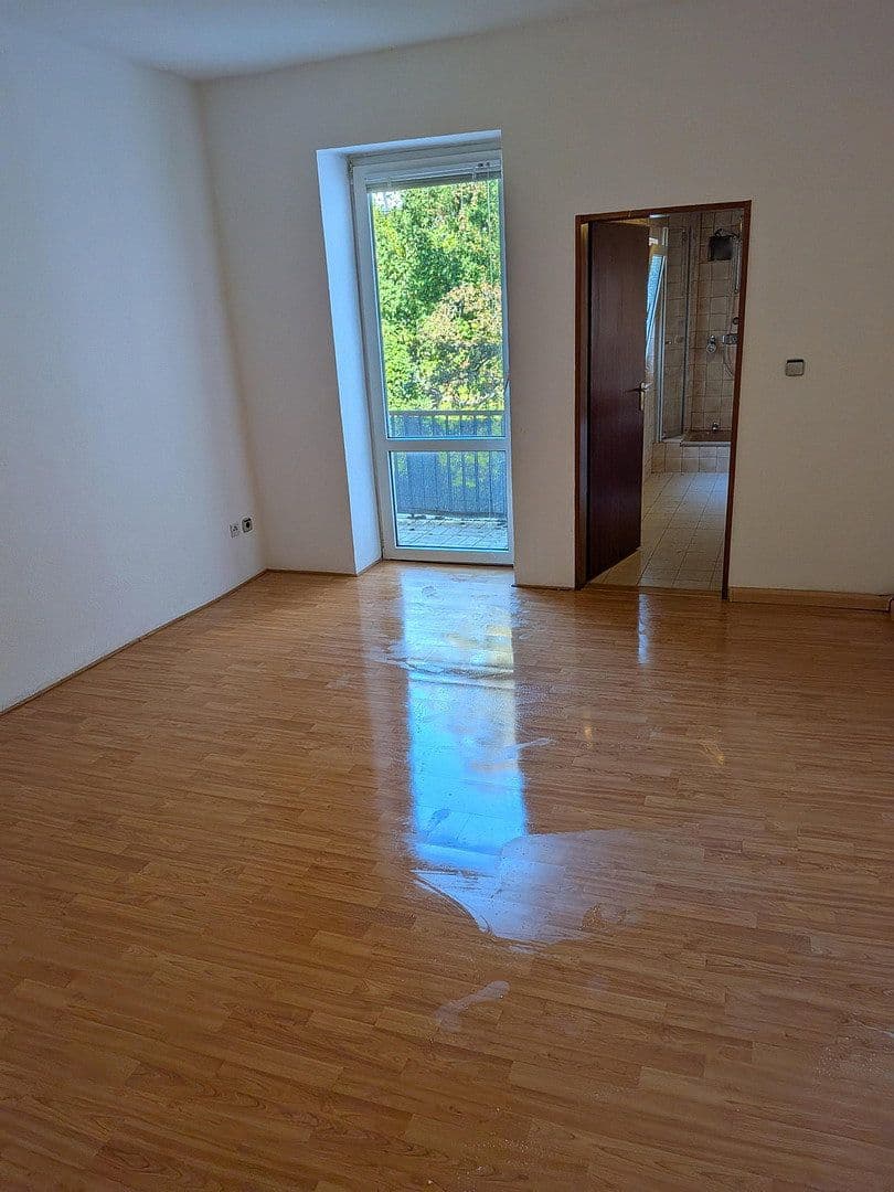 Pronájem bytu 4+1 110 m², Zweibrücker Str. 18, Pirmasens, Porýní-Falc Pronájem bytu 4+1 110 m², Zweibrücker Str. 18, Pirmasens, Porýní-Falc