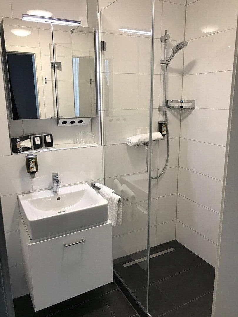 Pronájem bytu 1+1 33 m², Oststraße 24, Heilbronn, Bádensko-Württembersko Pronájem bytu 1+1 33 m², Oststraße 24, Heilbronn, Bádensko-Württembersko