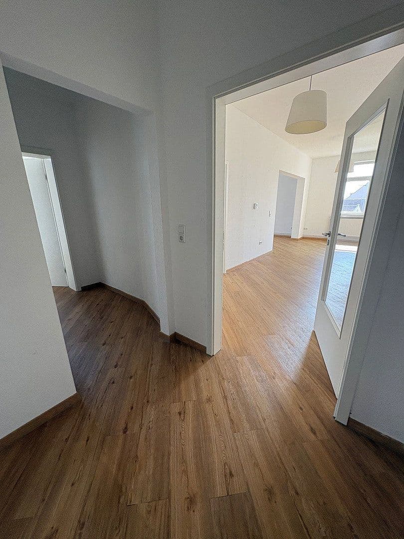 Pronájem bytu 3+1 83 m², Bremerhaven, Bremen Pronájem bytu 3+1 83 m², Bremerhaven, Bremen