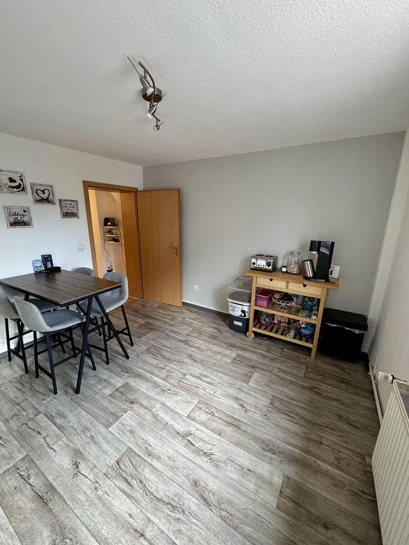Pronájem bytu 3+1 90 m², Lindenstraße 10, Bodenfelde, Dolní Sasko Pronájem bytu 3+1 90 m², Lindenstraße 10, Bodenfelde, Dolní Sasko