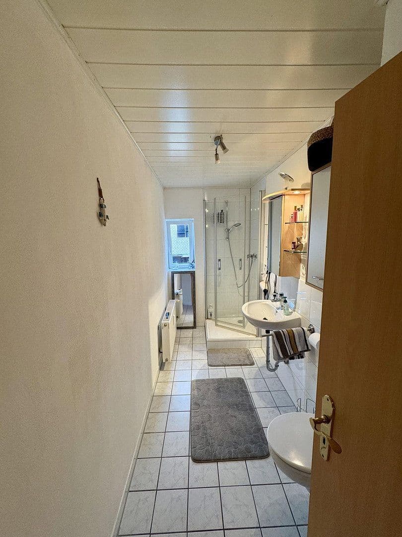 Pronájem bytu 3+1 90 m², Lindenstraße 10, Bodenfelde, Dolní Sasko Pronájem bytu 3+1 90 m², Lindenstraße 10, Bodenfelde, Dolní Sasko