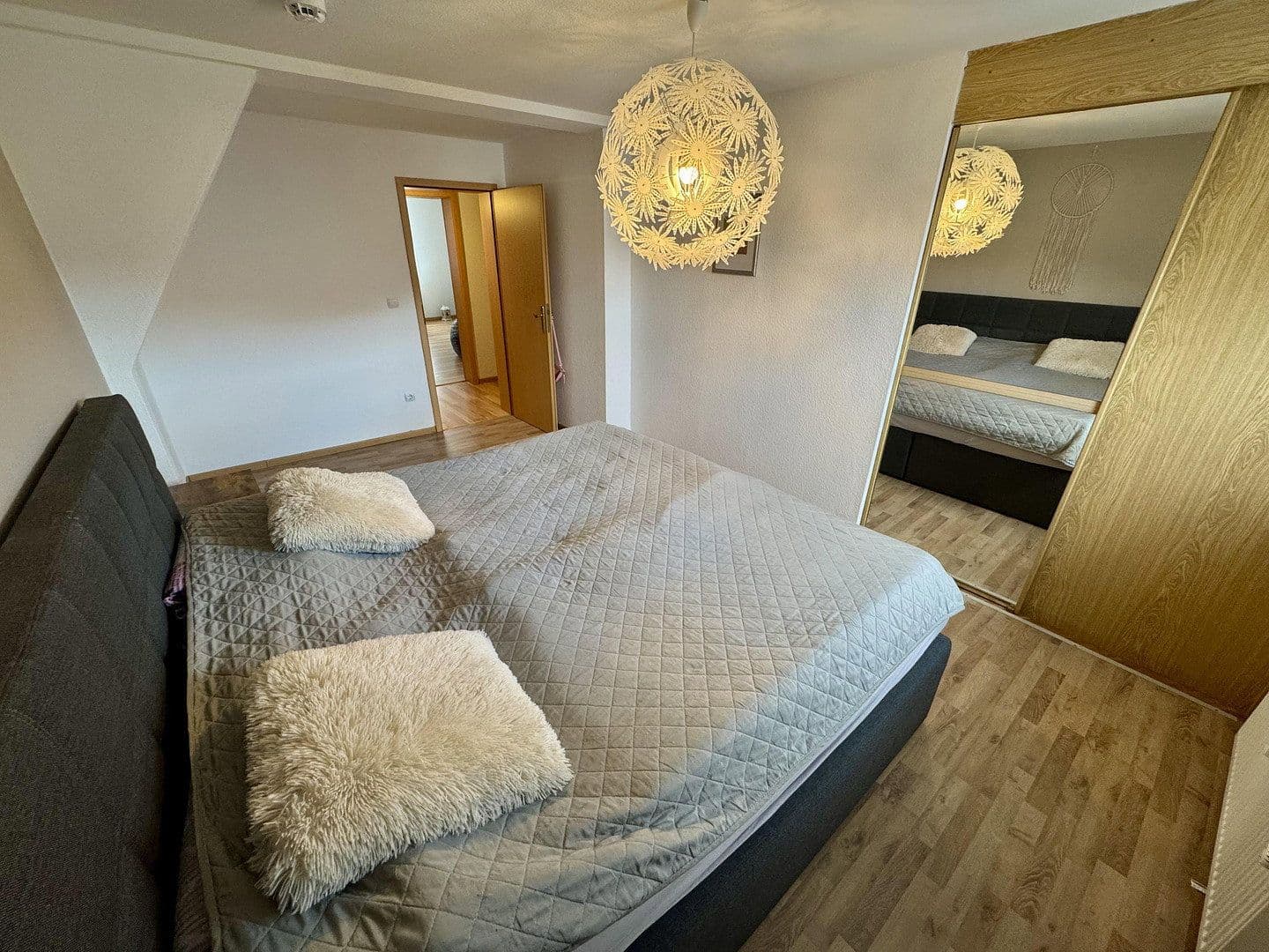 Pronájem bytu 3+1 90 m², Lindenstraße 10, Bodenfelde, Dolní Sasko Pronájem bytu 3+1 90 m², Lindenstraße 10, Bodenfelde, Dolní Sasko