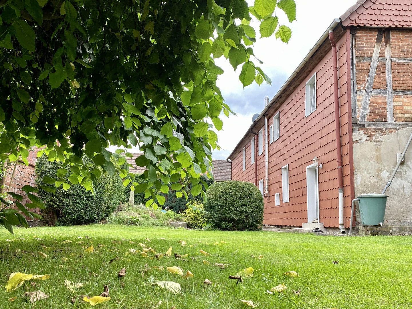 Pronájem bytu 3+1 90 m², Lindenstraße 10, Bodenfelde, Dolní Sasko Pronájem bytu 3+1 90 m², Lindenstraße 10, Bodenfelde, Dolní Sasko
