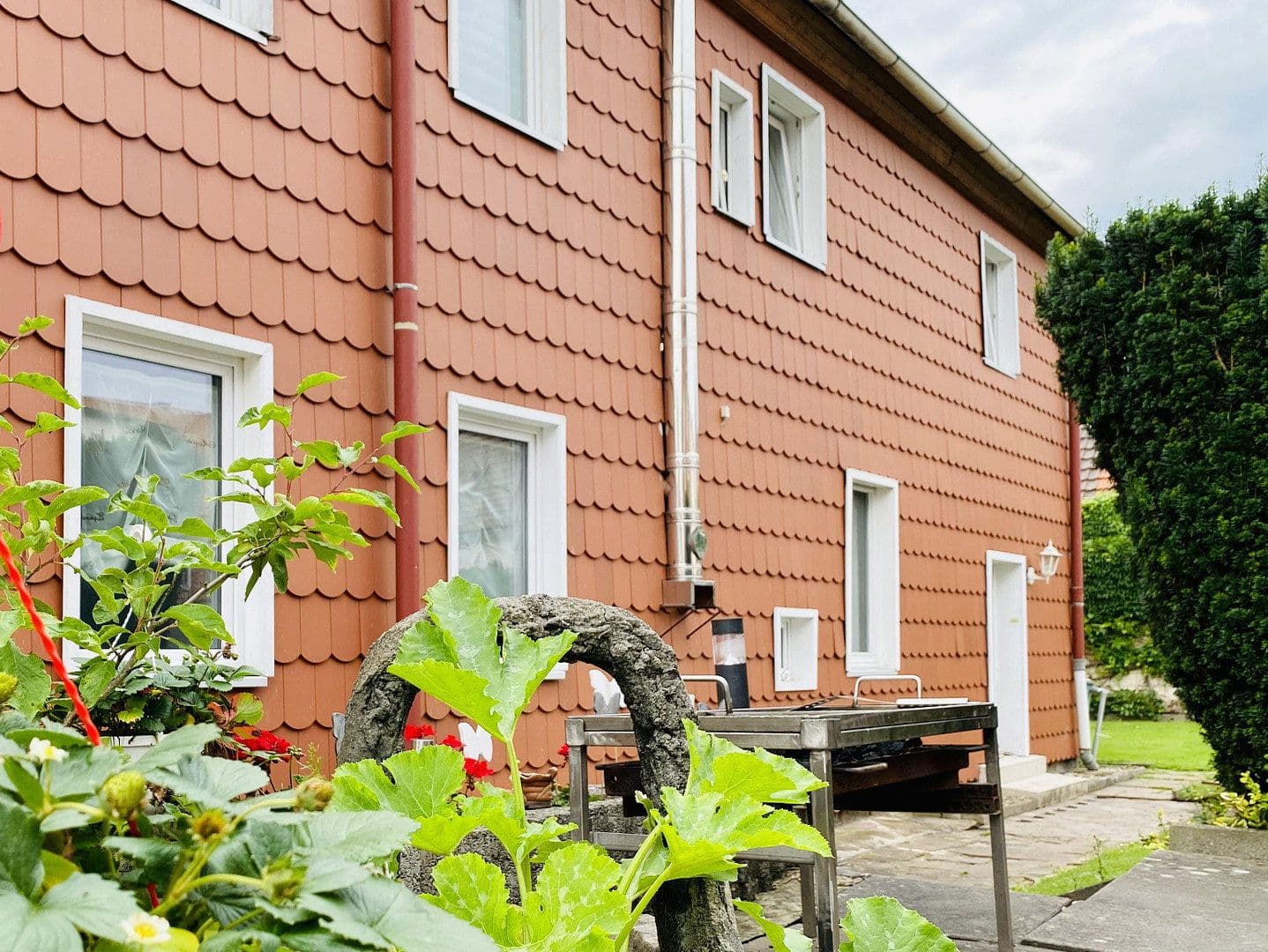 Pronájem bytu 3+1 90 m², Lindenstraße 10, Bodenfelde, Dolní Sasko Pronájem bytu 3+1 90 m², Lindenstraße 10, Bodenfelde, Dolní Sasko