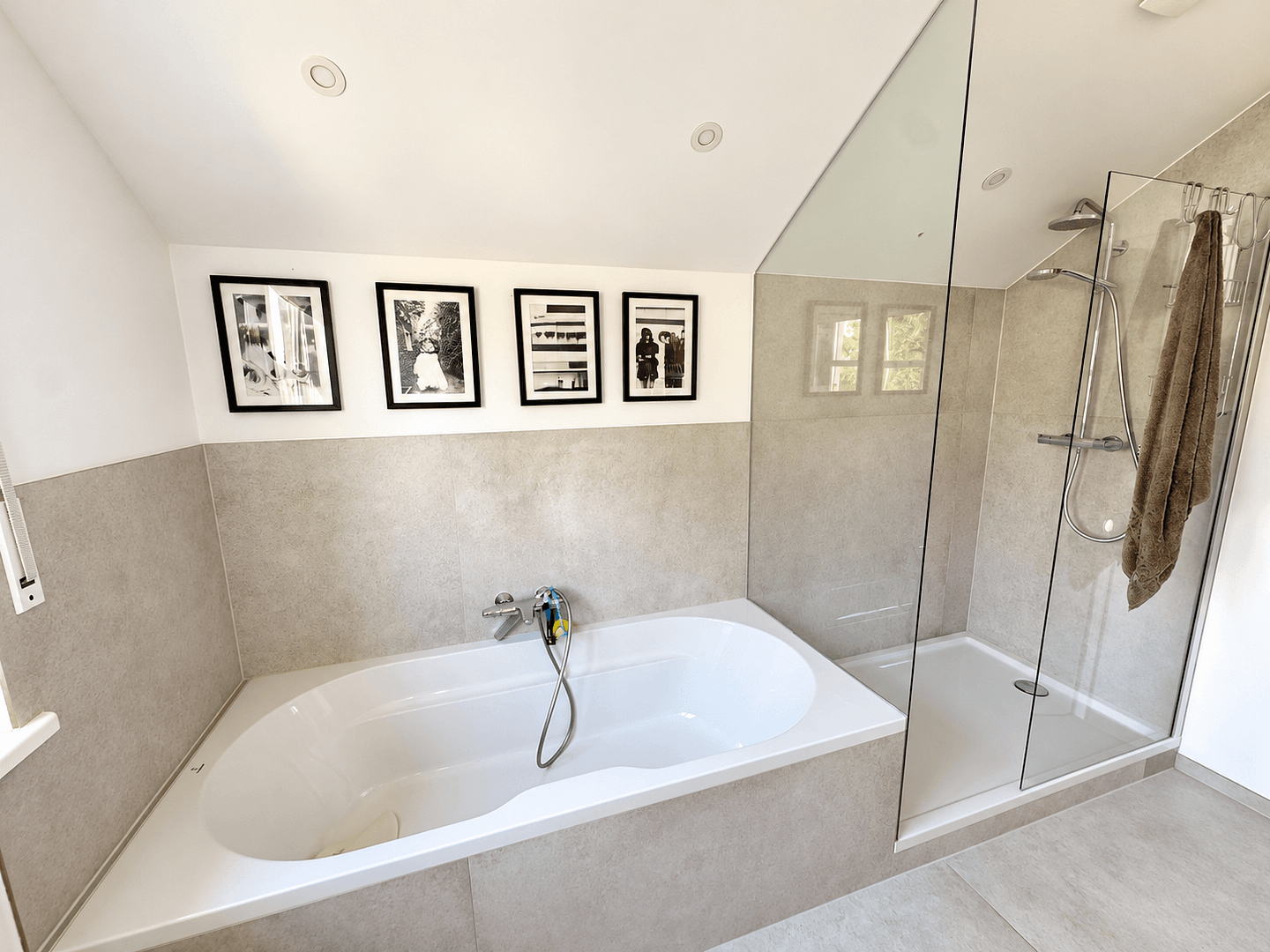 Prodej domu 169 m², pozemek 380 m², Riemerling, Bavorsko Prodej domu 169 m², pozemek 380 m², Riemerling, Bavorsko
