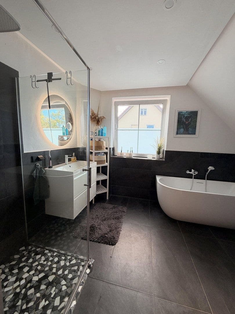 Prodej domu 120 m², pozemek 580 m², Berlin, Berlín Prodej domu 120 m², pozemek 580 m², Berlin, Berlín