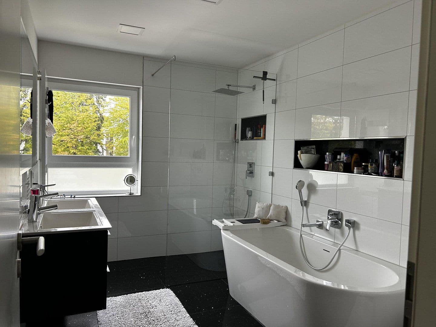 Prodej domu 375 m², pozemek 1.100 m², Oberasbach, Bavorsko Prodej domu 375 m², pozemek 1.100 m², Oberasbach, Bavorsko