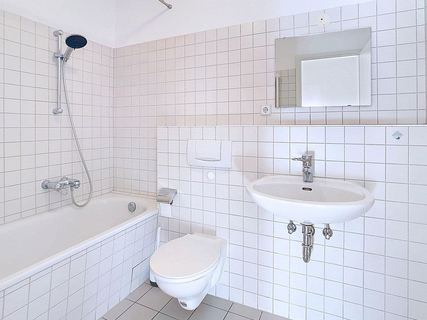 Prodej bytu 2+1 50 m², Berlin, Berlín Prodej bytu 2+1 50 m², Berlin, Berlín