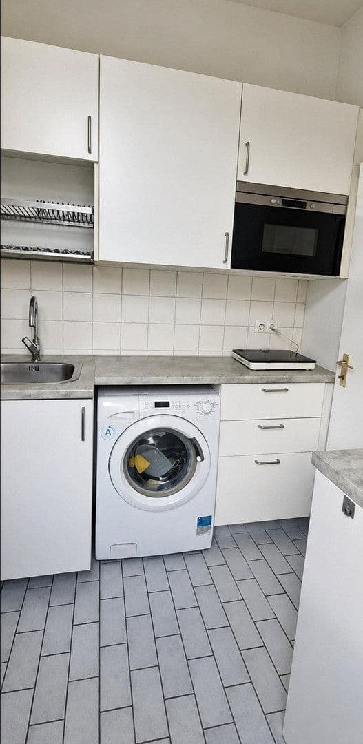 Prodej bytu 1+1 25 m², Kärntener Straße 9, Berlin, Berlín Prodej bytu 1+1 25 m², Kärntener Straße 9, Berlin, Berlín