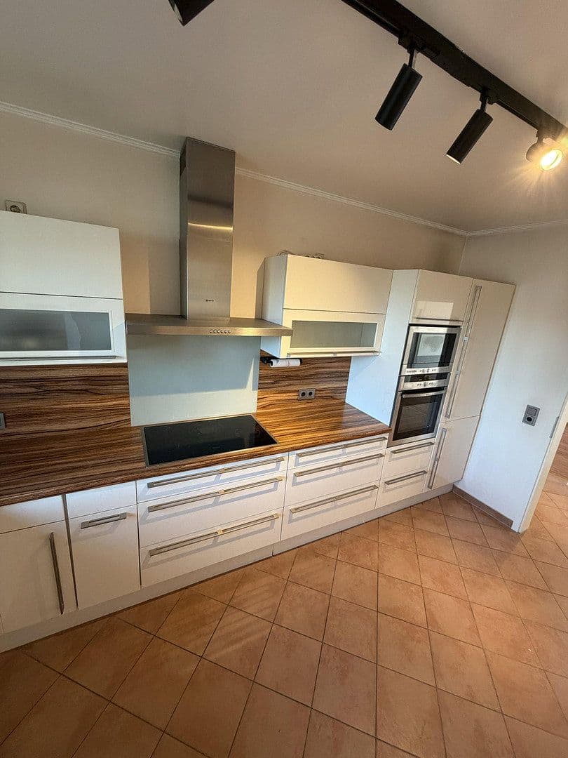 Prodej bytu 3+kk 117 m², Saseler Chaussee 240, Hamburg, Hamburg Prodej bytu 3+kk 117 m², Saseler Chaussee 240, Hamburg, Hamburg
