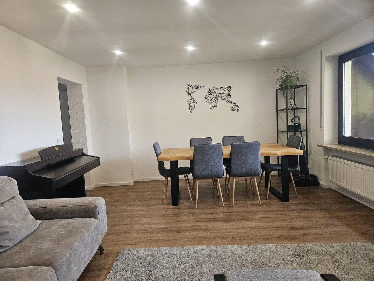 Prodej bytu 3+1 75 m², Badenweiler, Bádensko-Württembersko Prodej bytu 3+1 75 m², Badenweiler, Bádensko-Württembersko