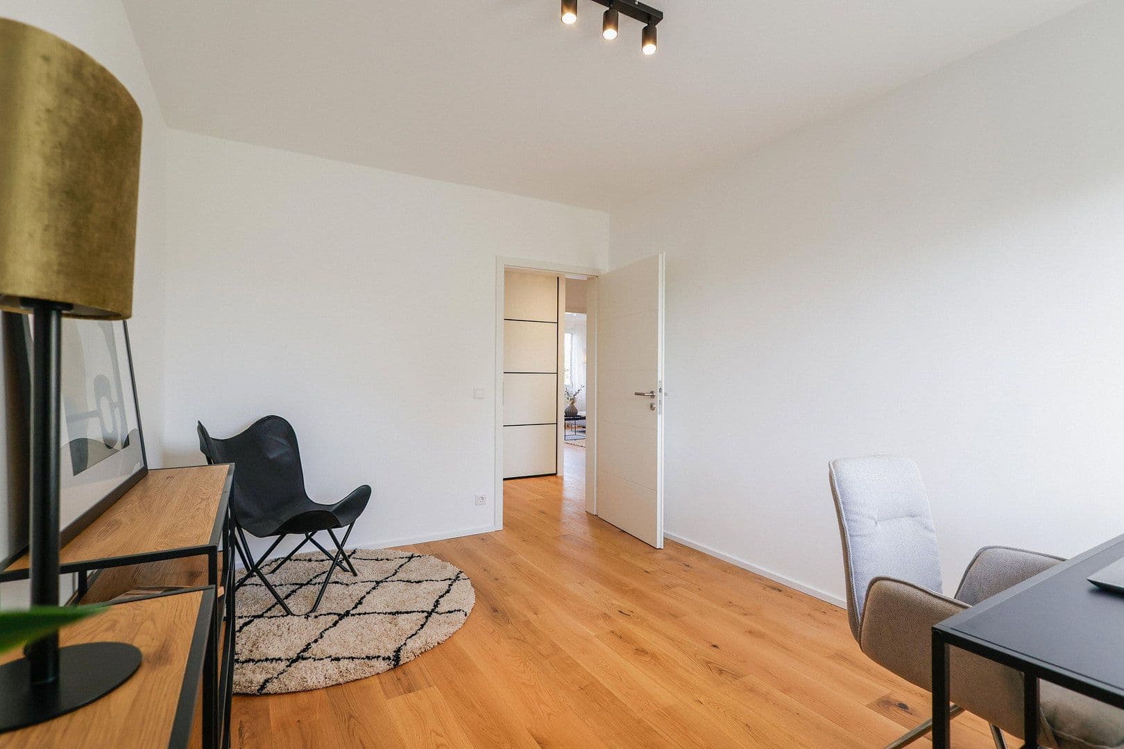 Prodej bytu 3+1 73 m², Meerbusch, Severní Porýní-Vestfálsko Prodej bytu 3+1 73 m², Meerbusch, Severní Porýní-Vestfálsko
