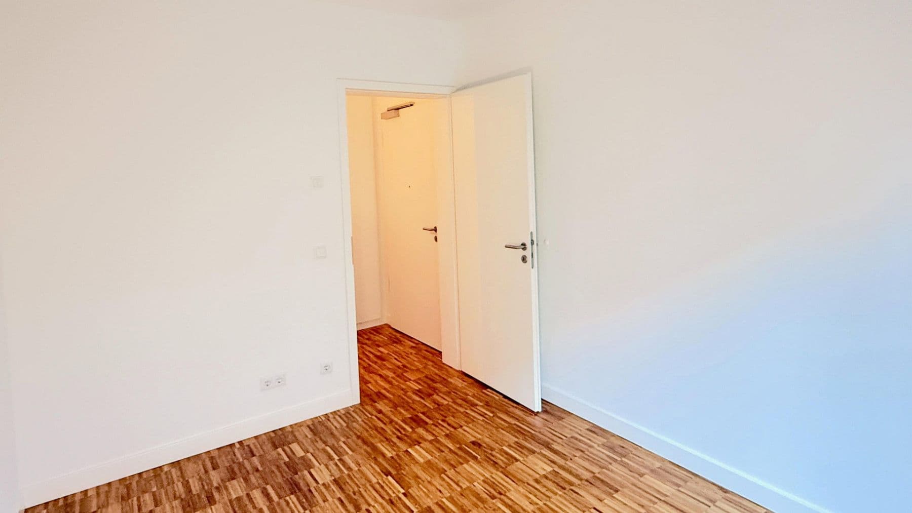 Prodej bytu 4+1 102 m², Jürgen-Töpfer-Str. 45, Hamburg, Hamburg Prodej bytu 4+1 102 m², Jürgen-Töpfer-Str. 45, Hamburg, Hamburg