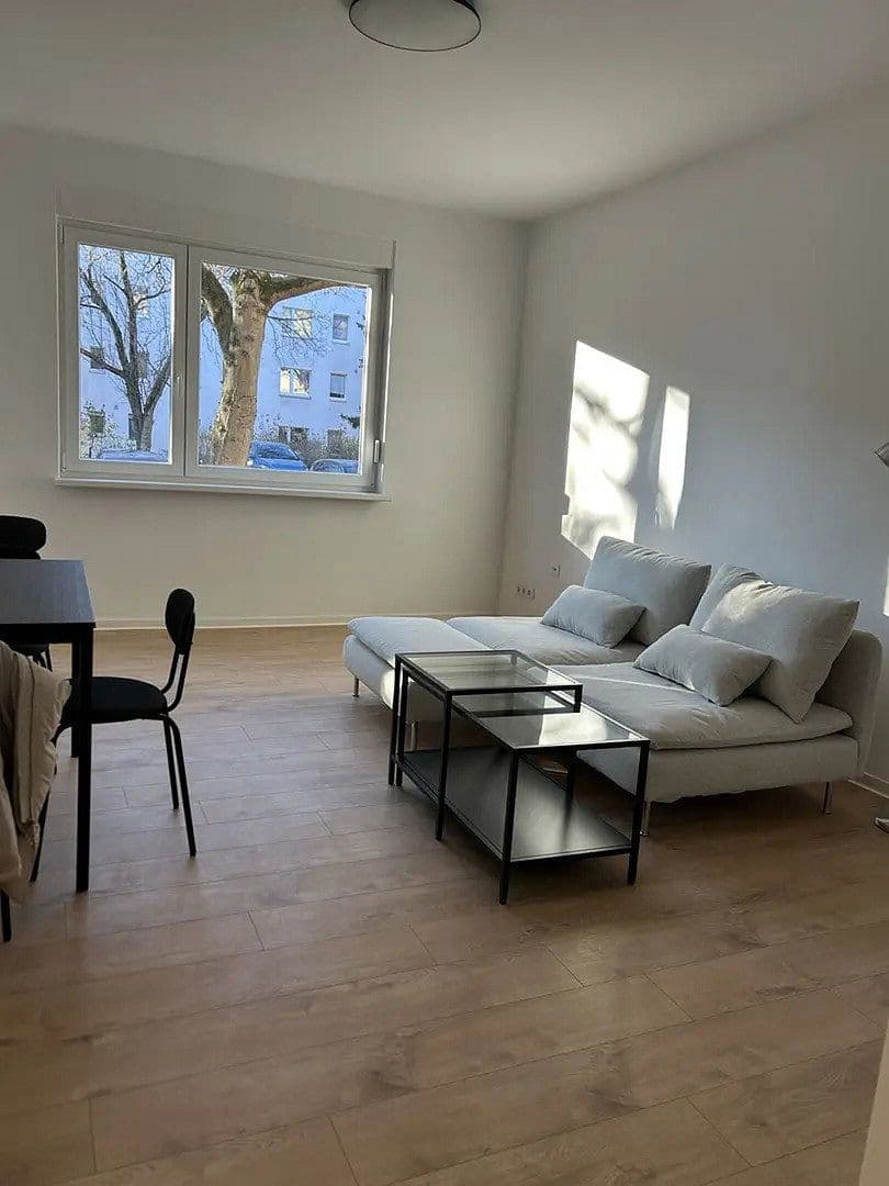 Pronájem bytu 3+1 65 m², Suderoder Straße 6A, Berlin, Berlín Pronájem bytu 3+1 65 m², Suderoder Straße 6A, Berlin, Berlín