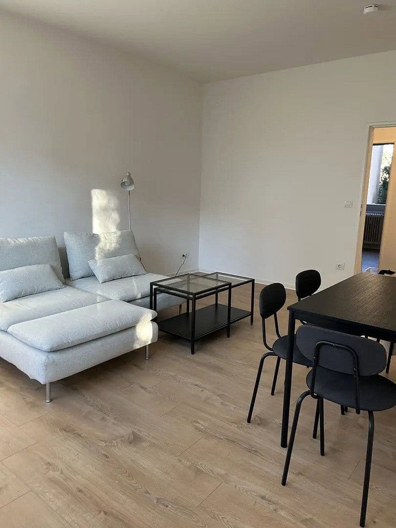 Pronájem bytu 3+1 65 m², Suderoder Straße 6A, Berlin, Berlín Pronájem bytu 3+1 65 m², Suderoder Straße 6A, Berlin, Berlín
