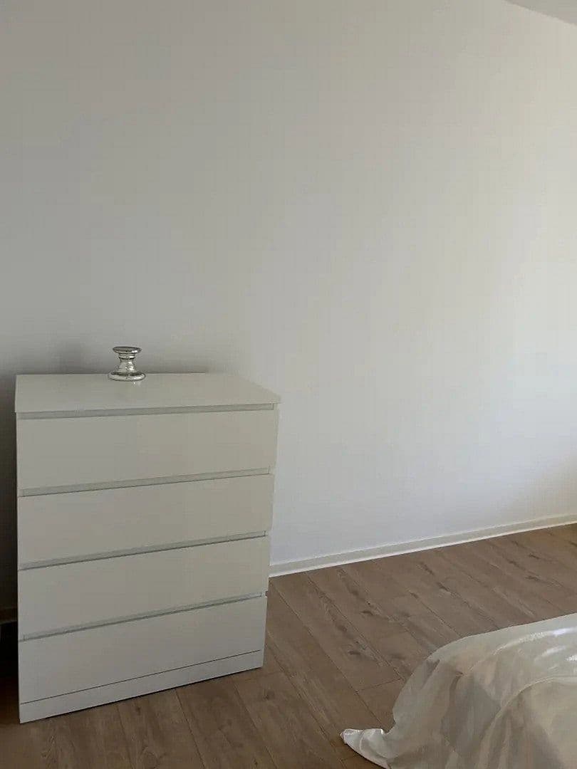 Pronájem bytu 3+1 65 m², Suderoder Straße 6A, Berlin, Berlín Pronájem bytu 3+1 65 m², Suderoder Straße 6A, Berlin, Berlín