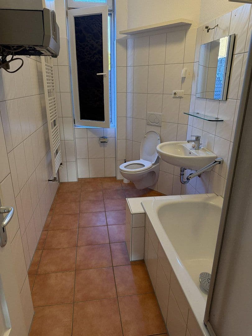 Pronájem bytu 4+1 86 m², Straße der Republik 53, Biebrich, Hessen Pronájem bytu 4+1 86 m², Straße der Republik 53, Biebrich, Hessen