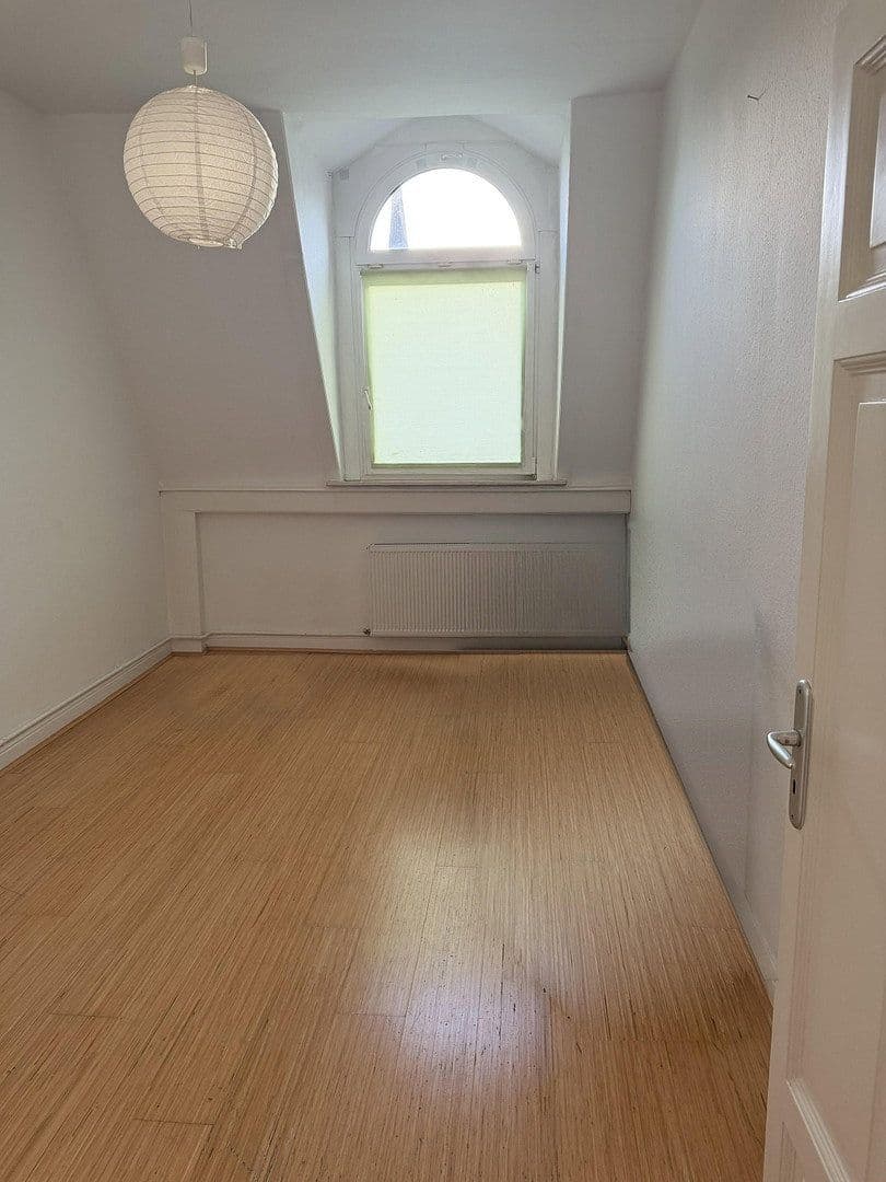 Pronájem bytu 4+1 86 m², Straße der Republik 53, Biebrich, Hessen Pronájem bytu 4+1 86 m², Straße der Republik 53, Biebrich, Hessen