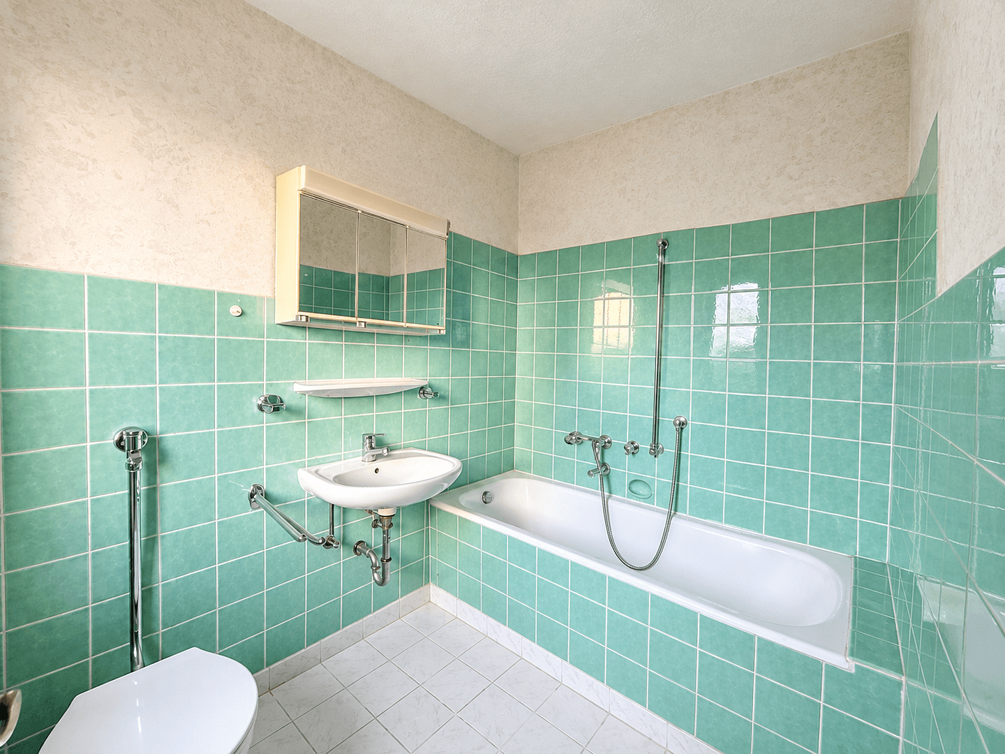 Prodej domu 204 m², pozemek 412 m², Weyhe, Dolní Sasko Prodej domu 204 m², pozemek 412 m², Weyhe, Dolní Sasko