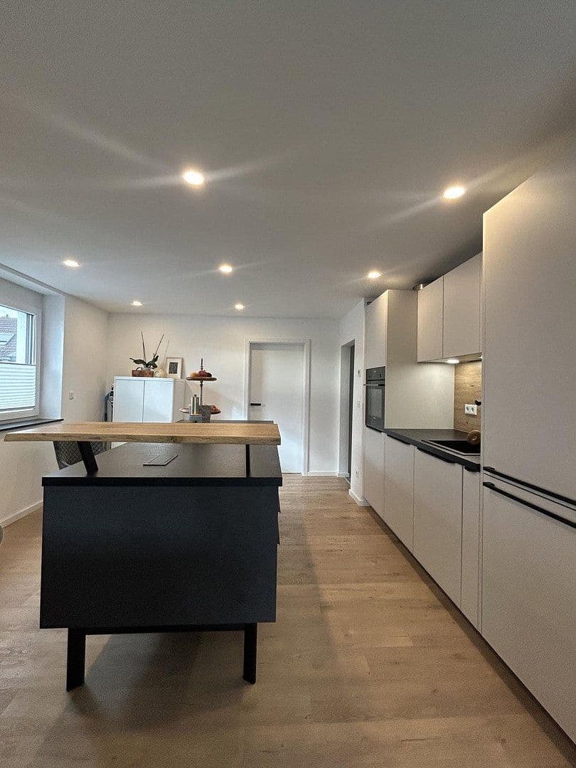 Prodej bytu 3+1 93 m², Hockenheim, Bádensko-Württembersko Prodej bytu 3+1 93 m², Hockenheim, Bádensko-Württembersko