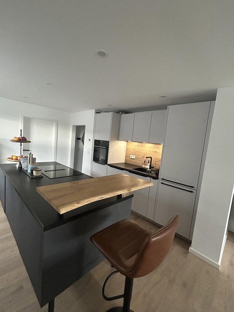 Prodej bytu 3+1 93 m², Hockenheim, Bádensko-Württembersko Prodej bytu 3+1 93 m², Hockenheim, Bádensko-Württembersko